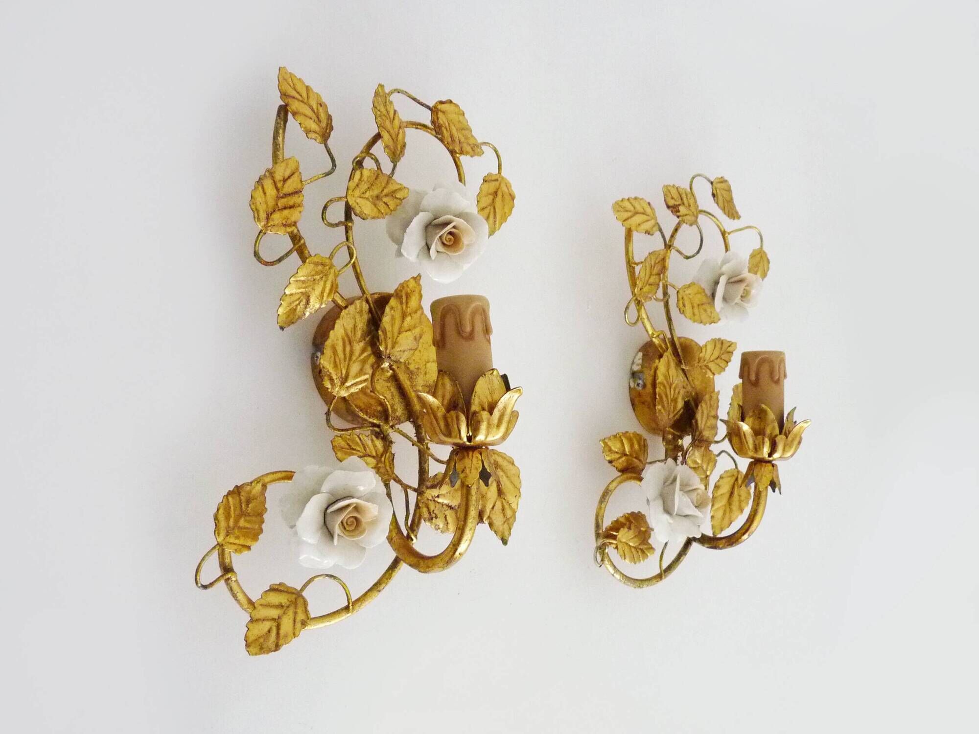 Paire d'appliques murales italienne feuillage doré à la feuille d'or, années 70-80