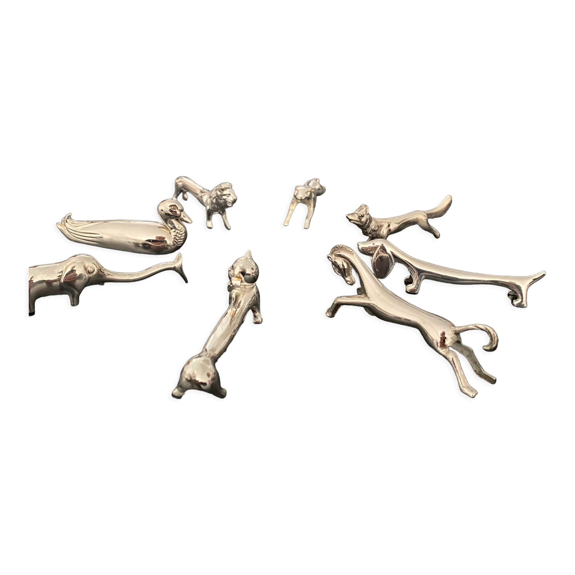 8 different animal knife holders