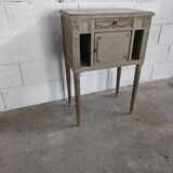 Bedside table