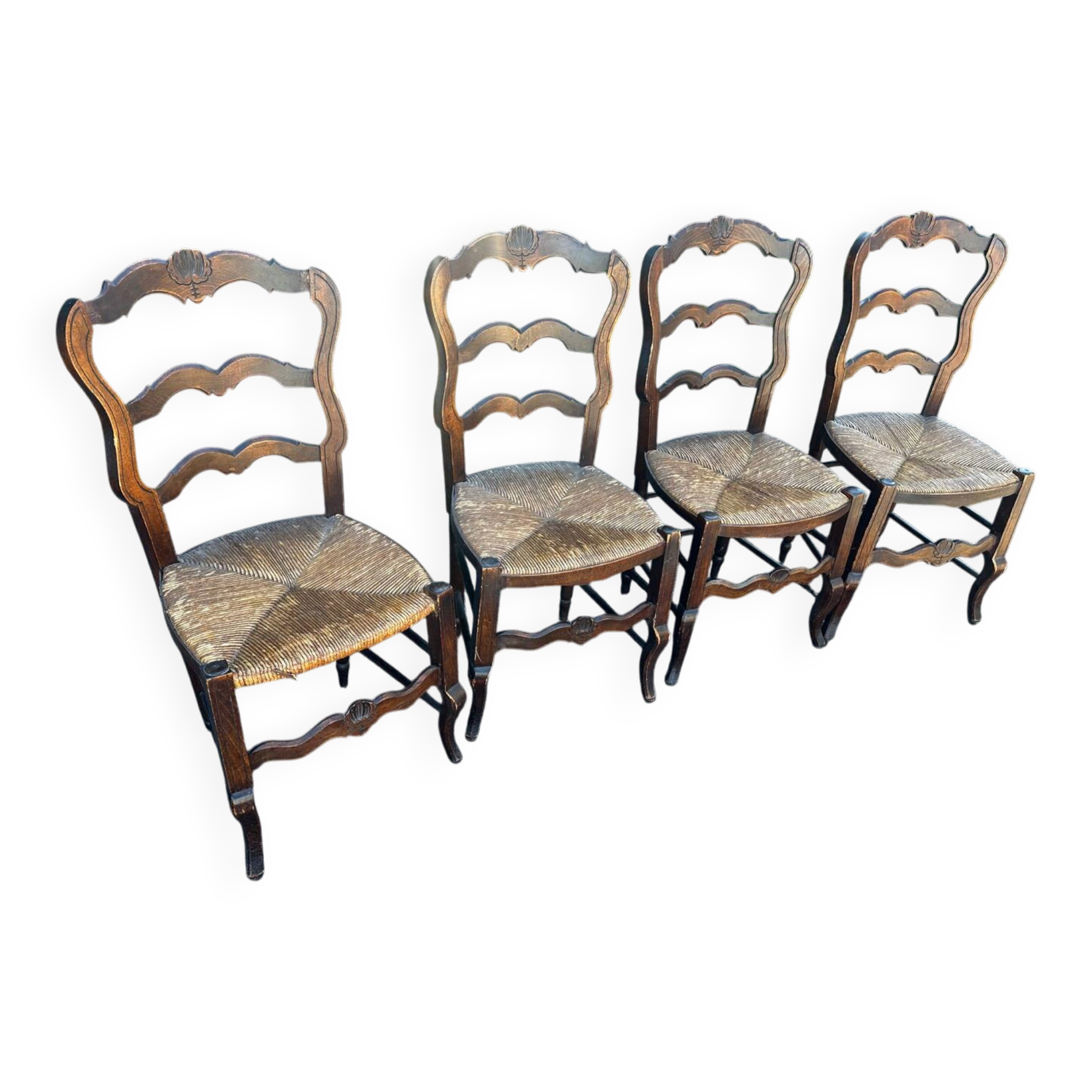 Set of 4 Louis XV straw chairs – solid wood – curved backrest