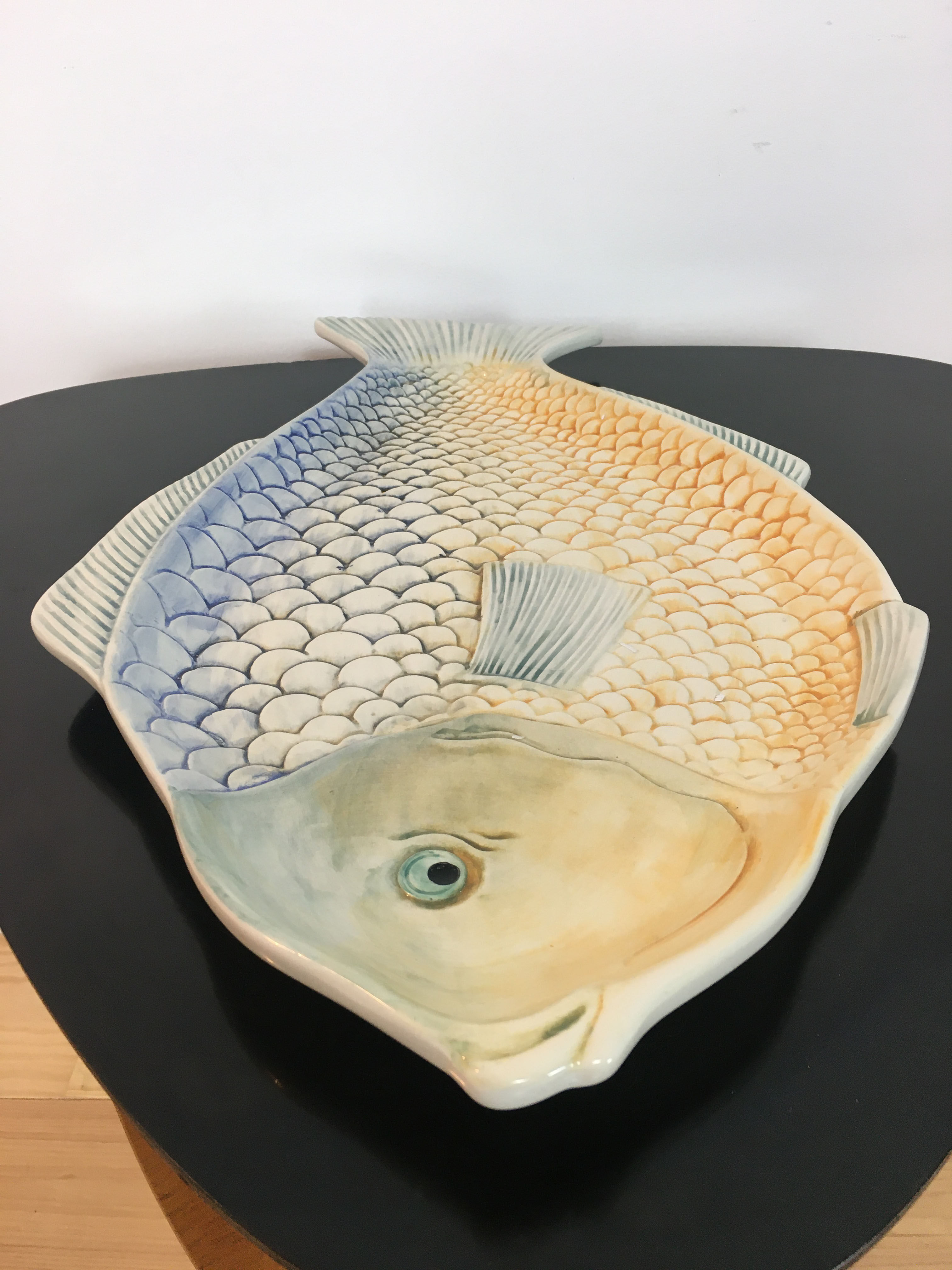 Multicolored ceramic fish zoomorphic dish