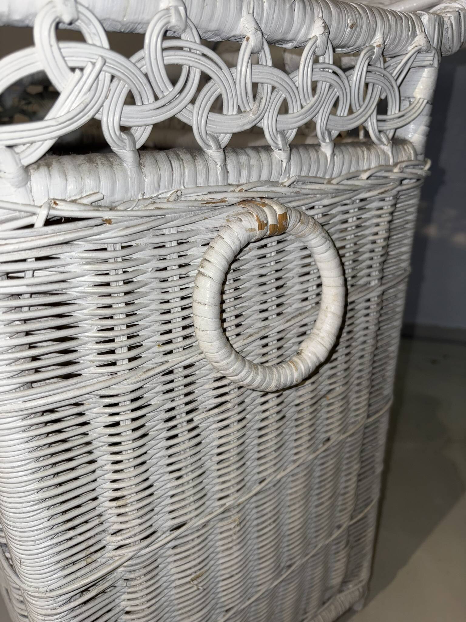 Vintage white rattan laundry basket with lid