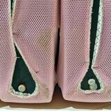 Extra sofa in pink net fabric