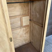Armoire portes coulissantes bois brut