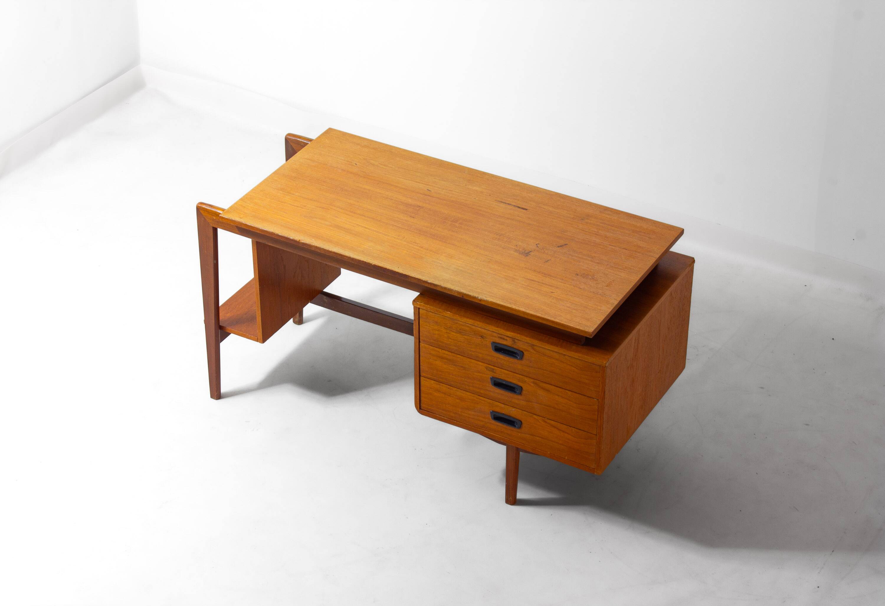 Mid-century writing desk, 1960s