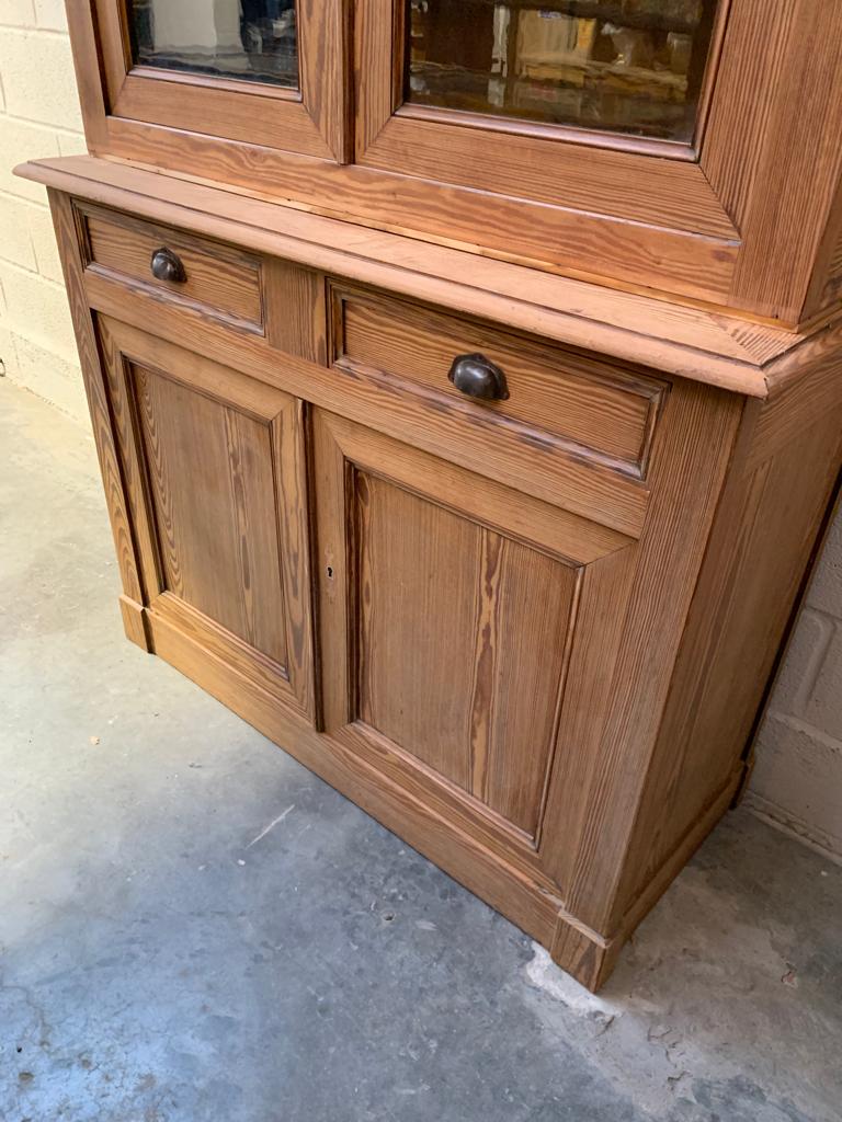 Early XXth century fir vessel