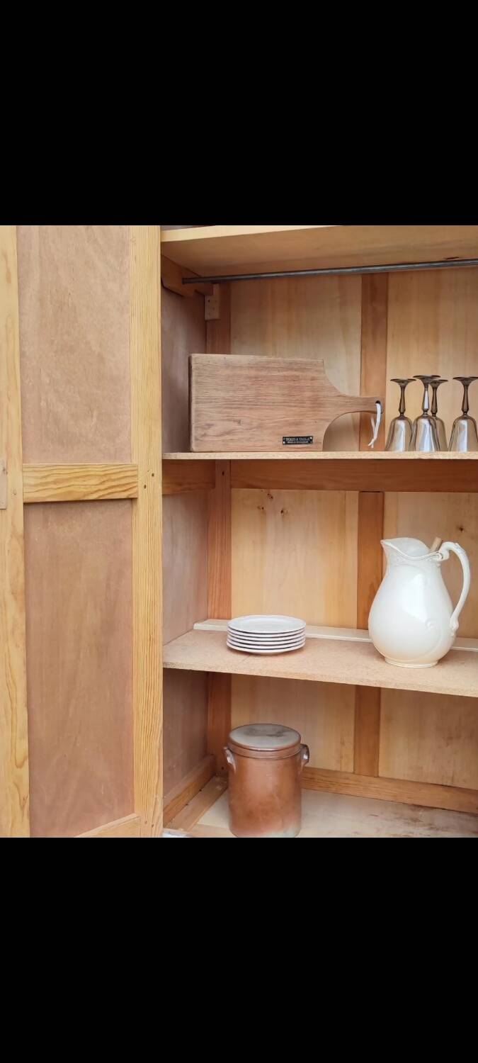 Parisian wardrobe/wardrobe