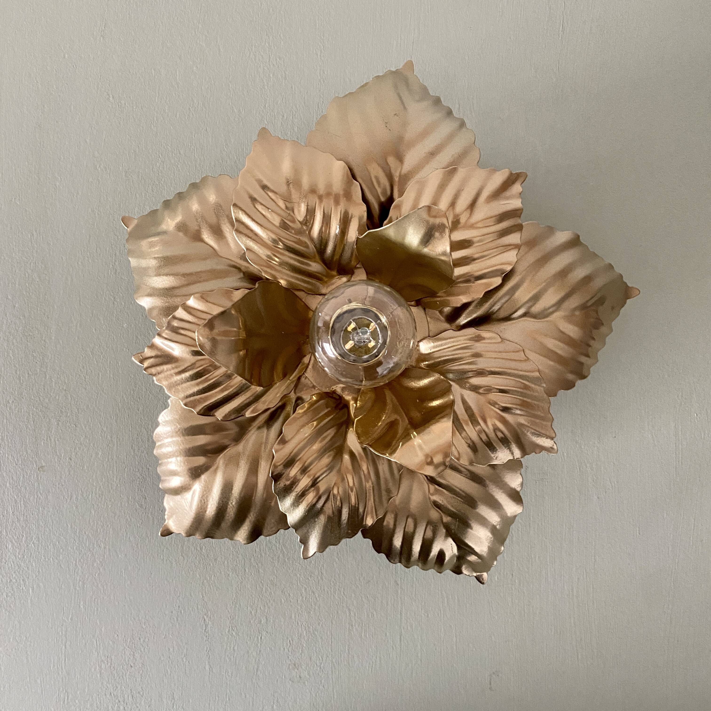 Vintage wall light in gold metal