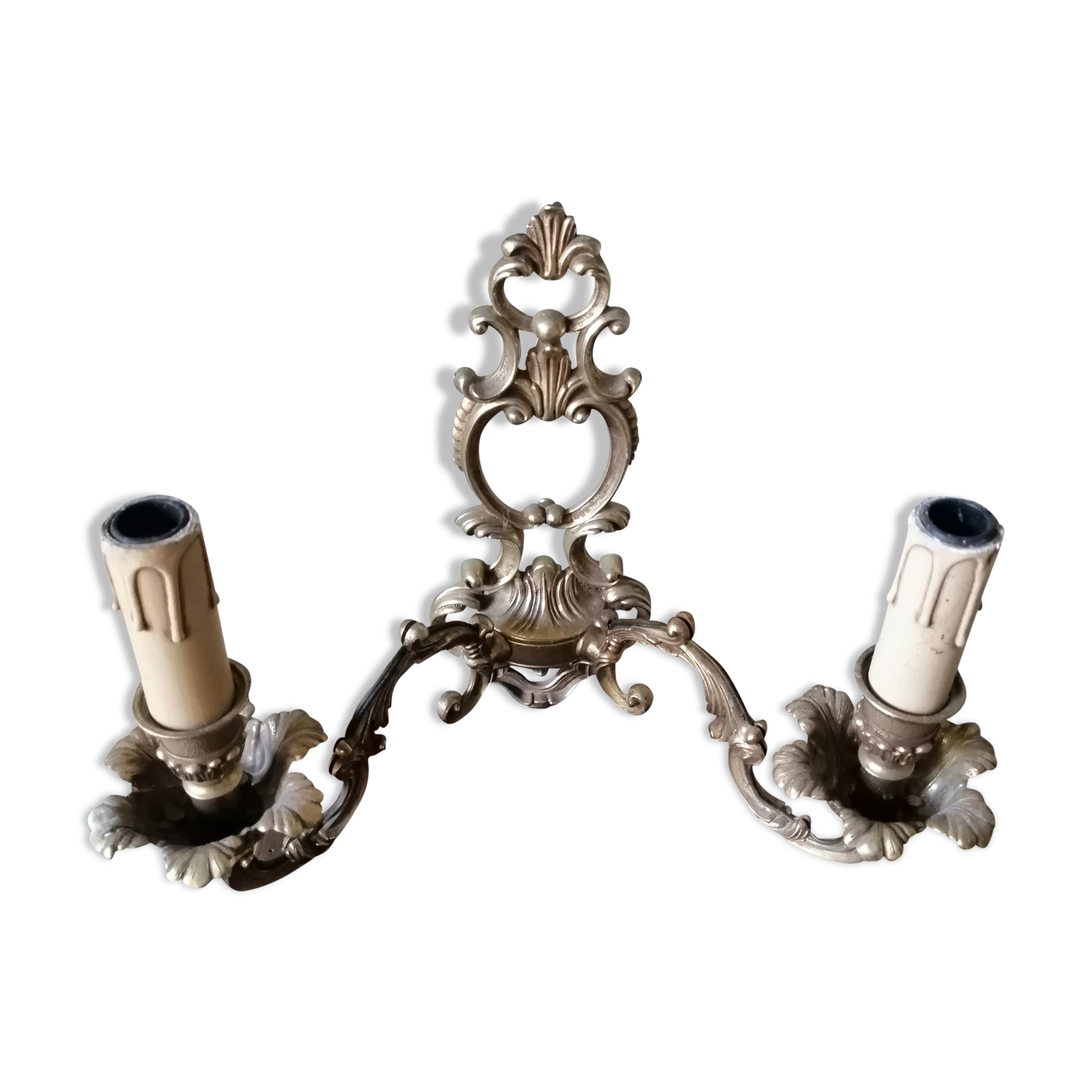 2-spoke brass wall lamp