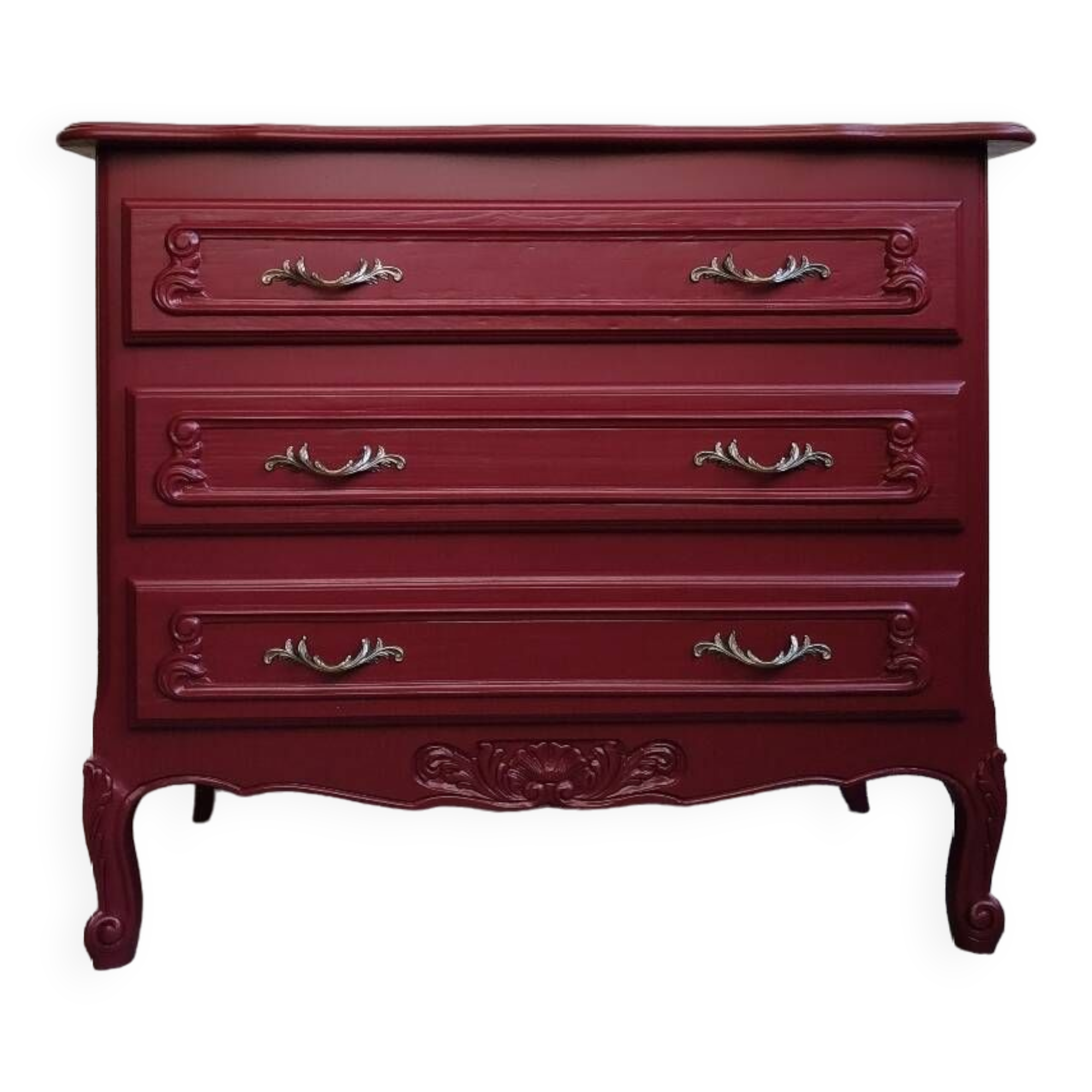 Vintage chest of drawers restyled in Bordeaux red
