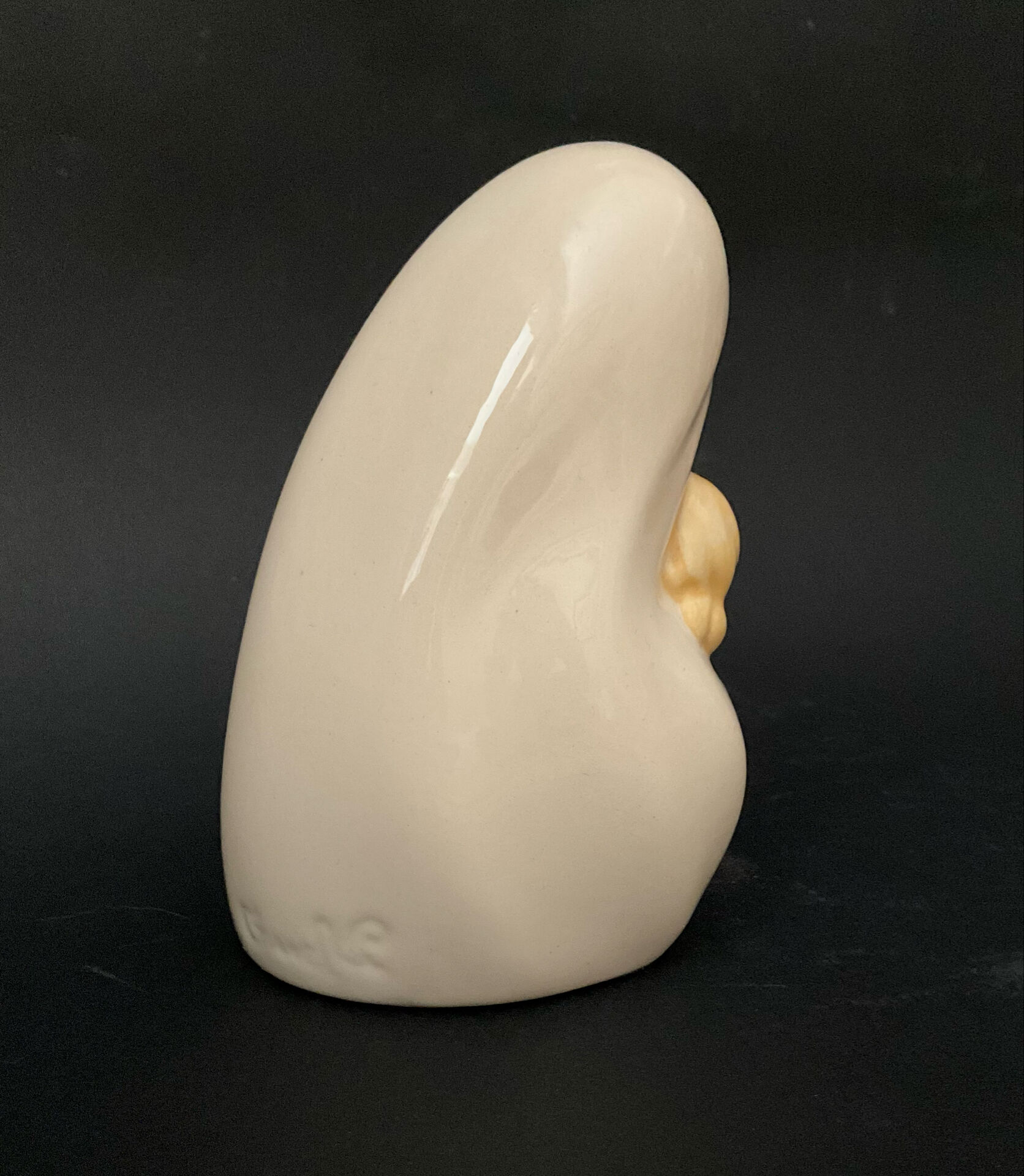 Virgin and Child in Italian glazed ceramic, 1950s-1970s.