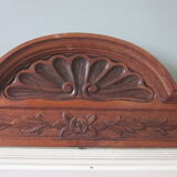 Fronton ancien en chene