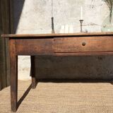 Farm table