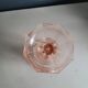 Vase tulipe vintage en verre moulé rose