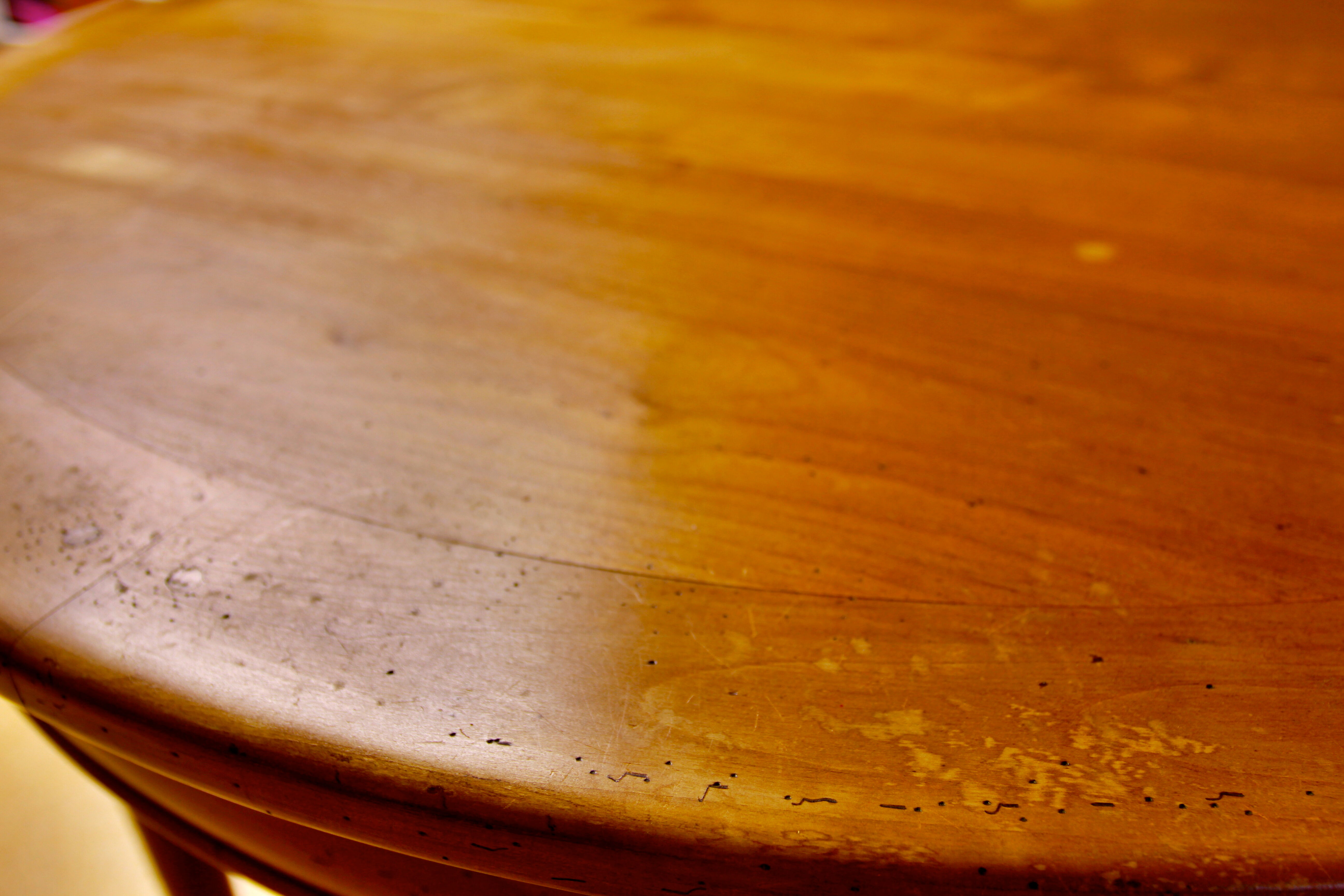 Lot of 6 chairs and table in cherry wood