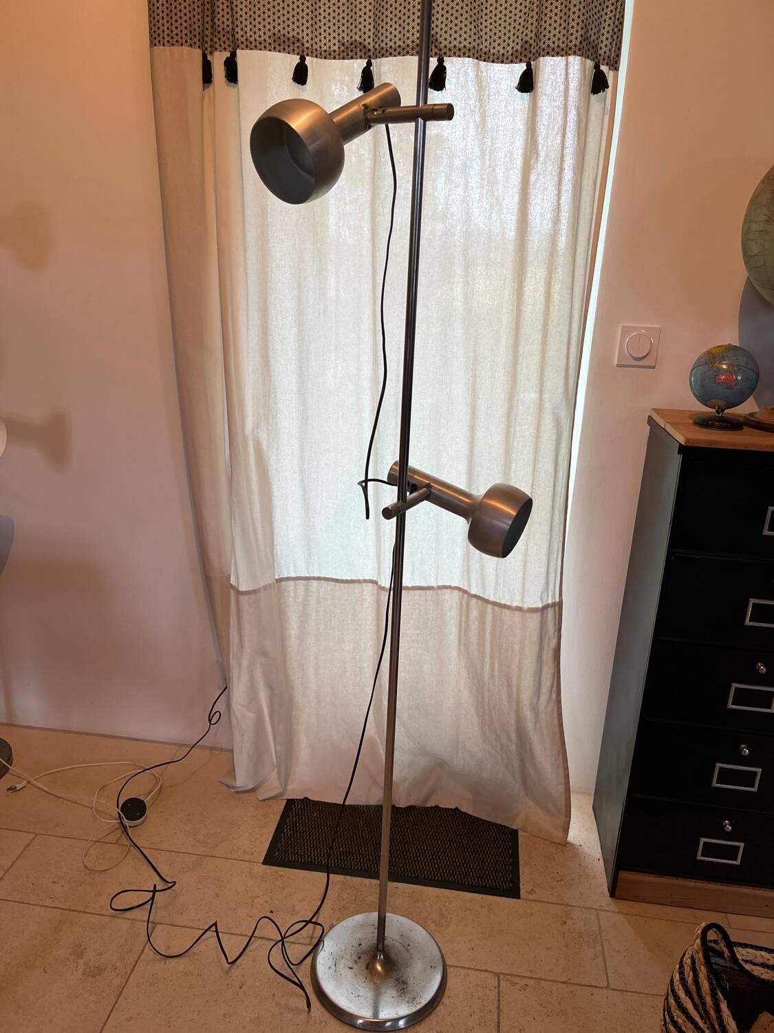 Lampadaire vintage en aluminium brossé par swisslamp