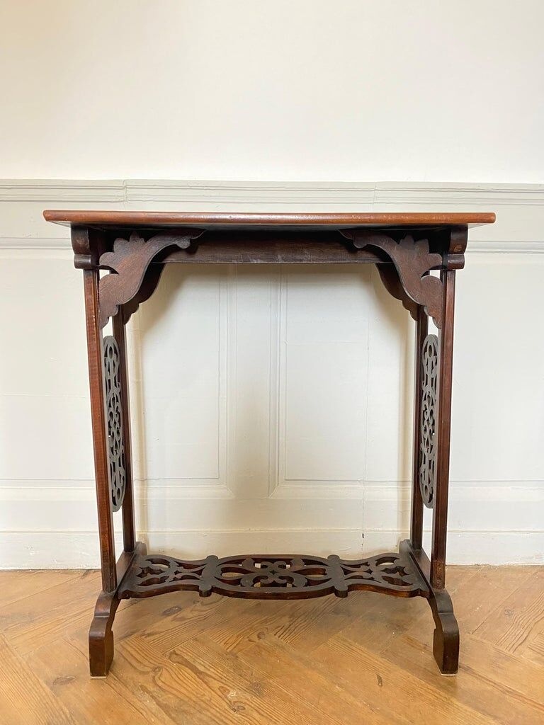 Bailly Théroux Lacquered side table of Japanese inspiration late nineteenth century