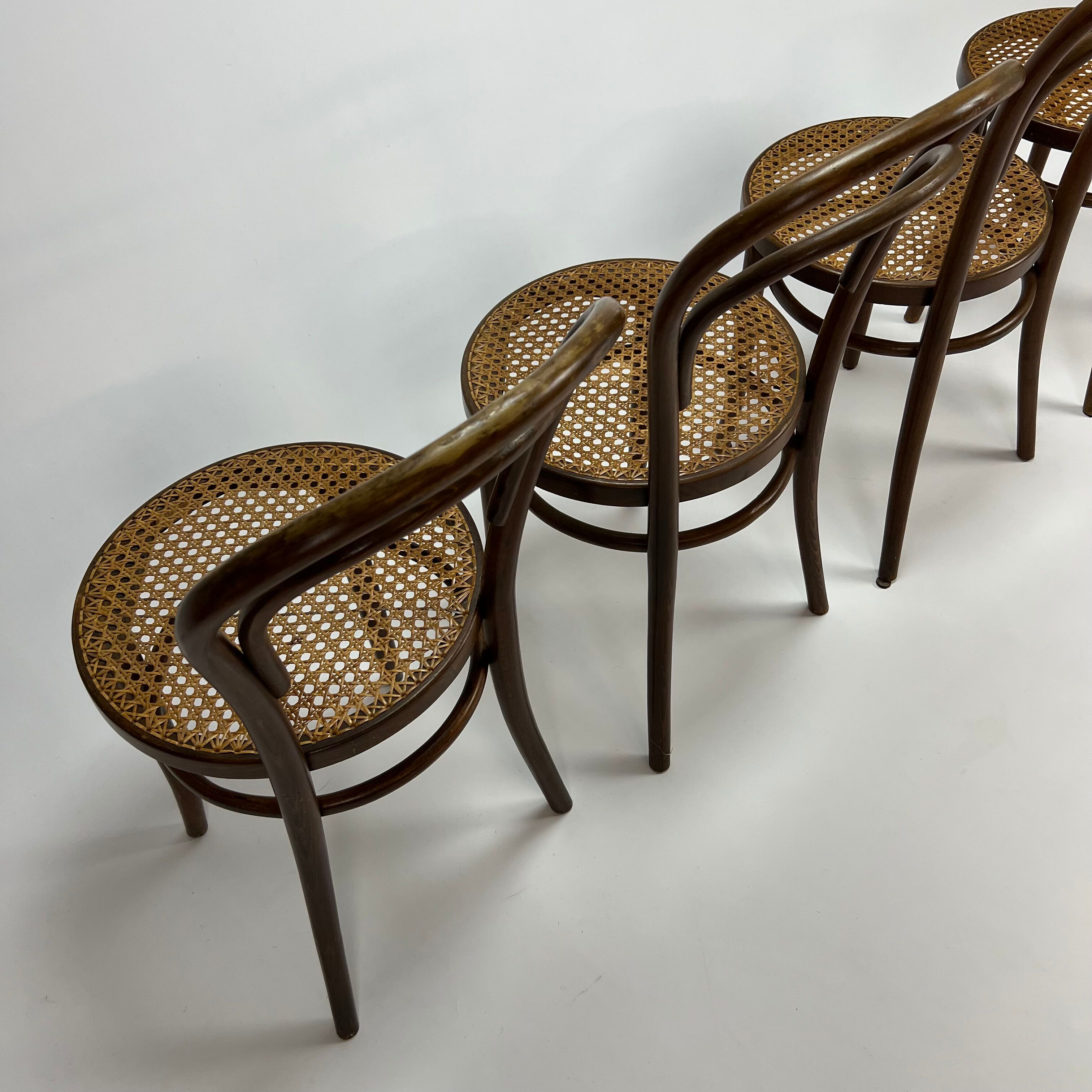 Ensemble de 4 chaises de salle à manger Mid Century Zpm Radomsko Bentwood et Cane, années 1960