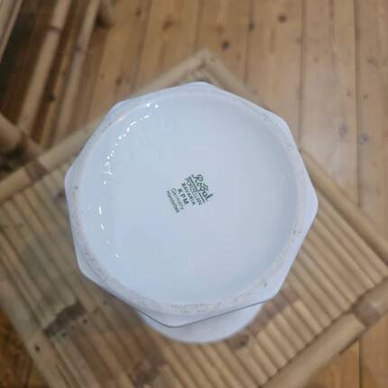 Large flared vintage faceted vase in white porcelain Royal KPM Bavaria