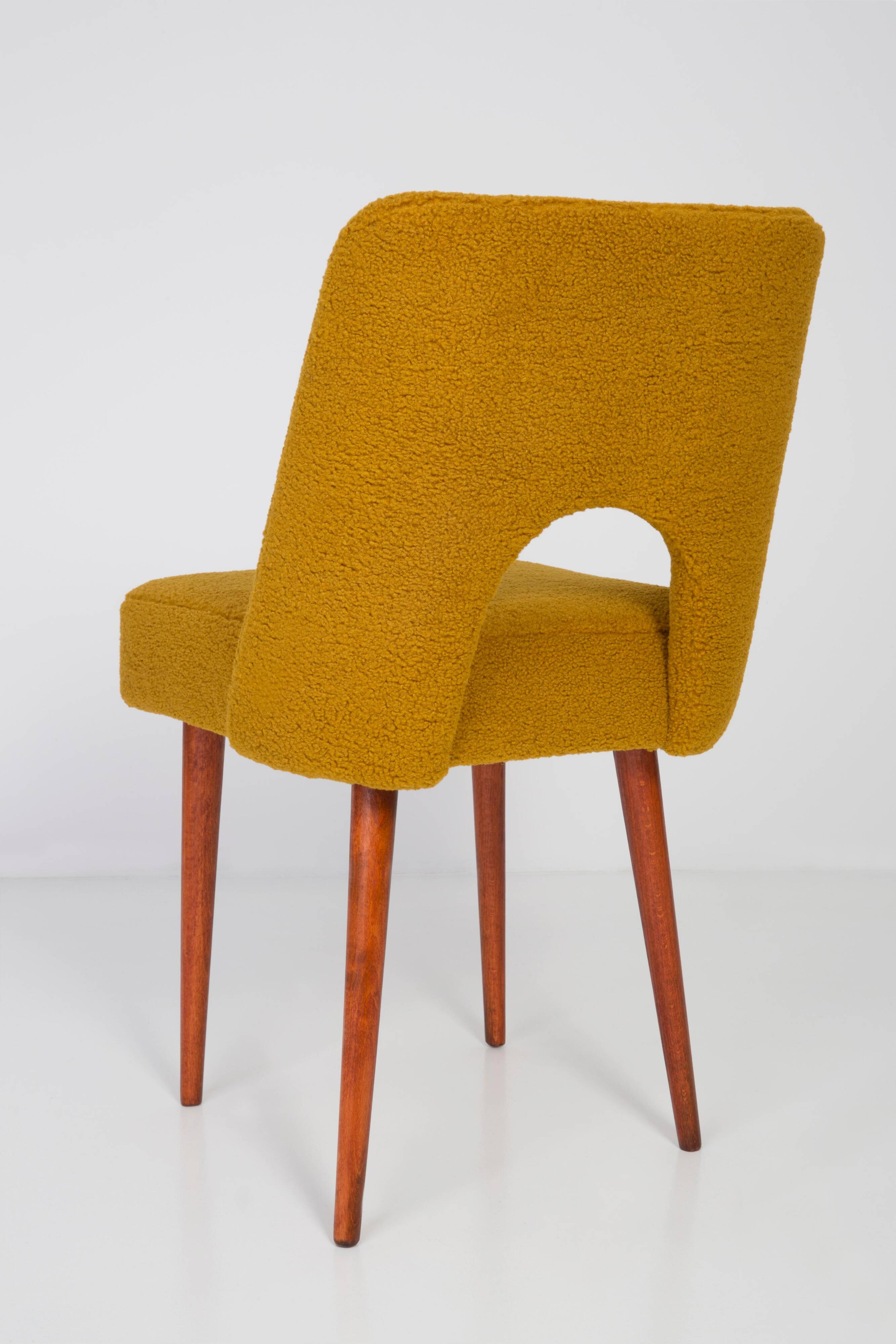 Chaise 'Shell' bouclé jaune ocre, années 1960