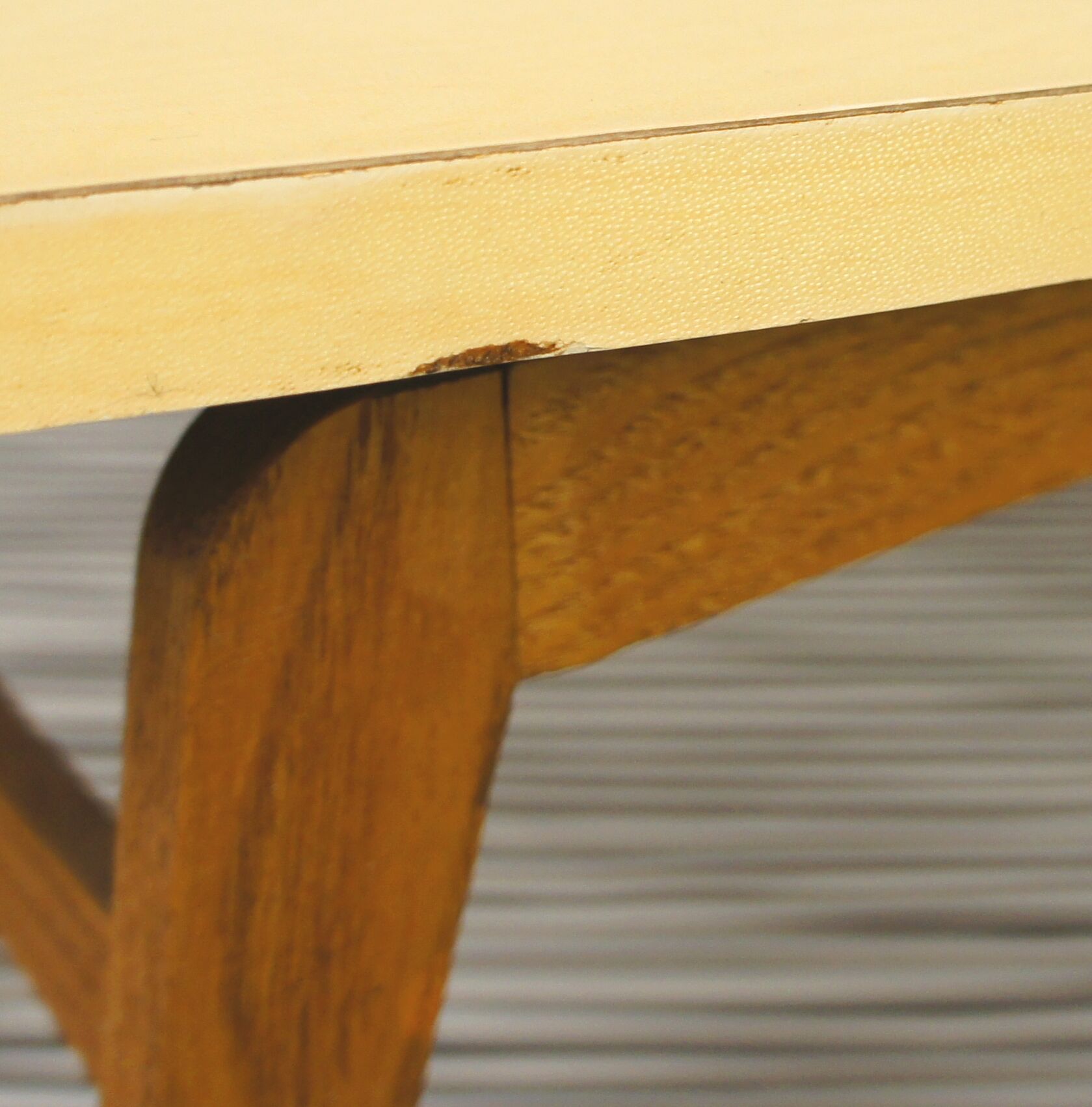 Booster table reconstruction compass feet