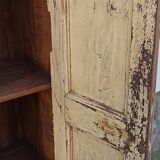 Armoire ancienne jaune en bois