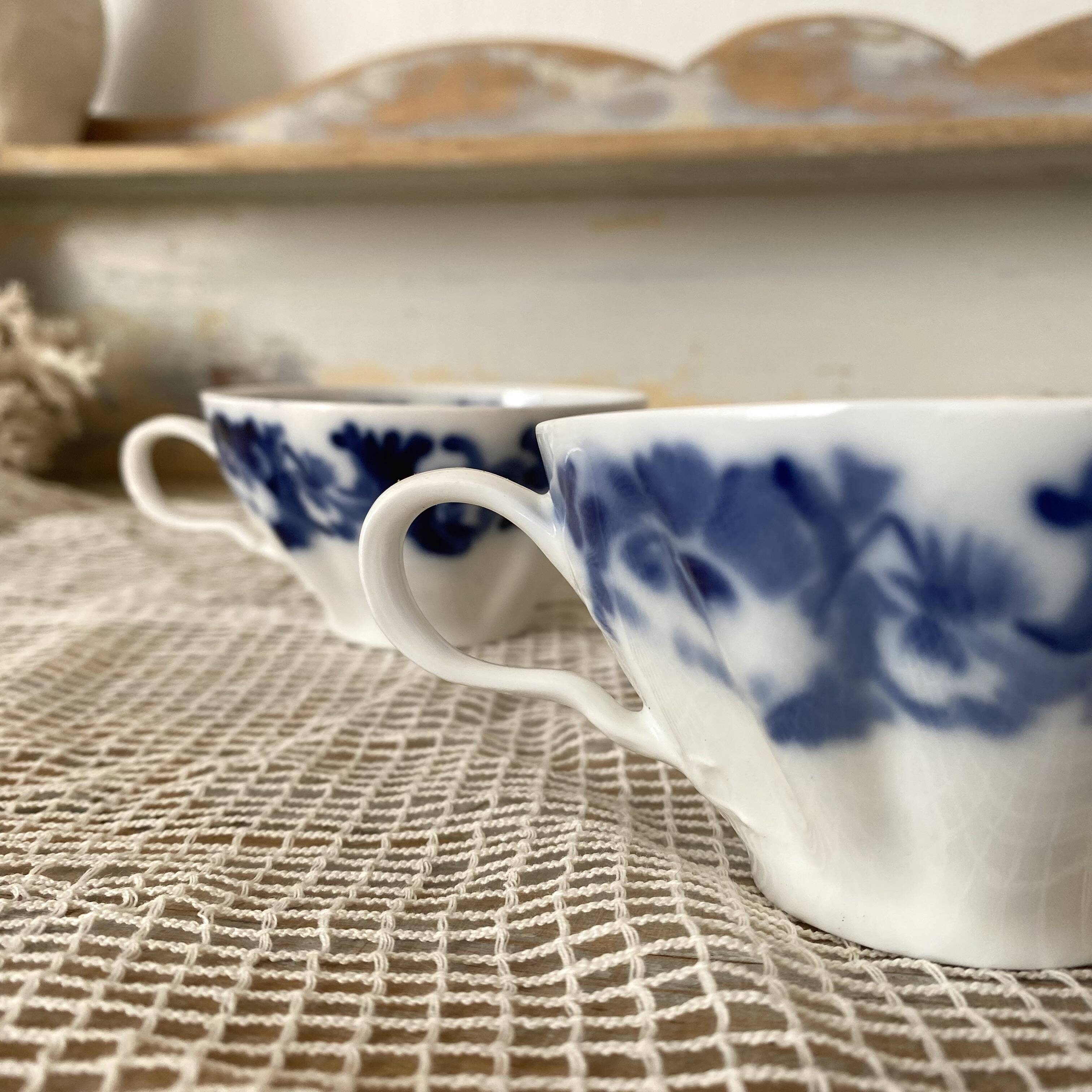 Tasses anciennes en porcelaine Haviland & Co Limoges, H&C France