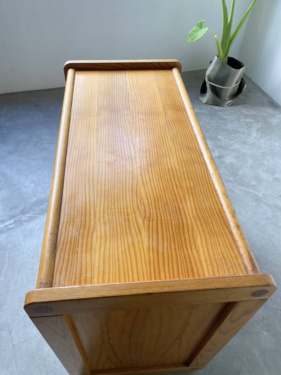 1980s pine chest of drawers