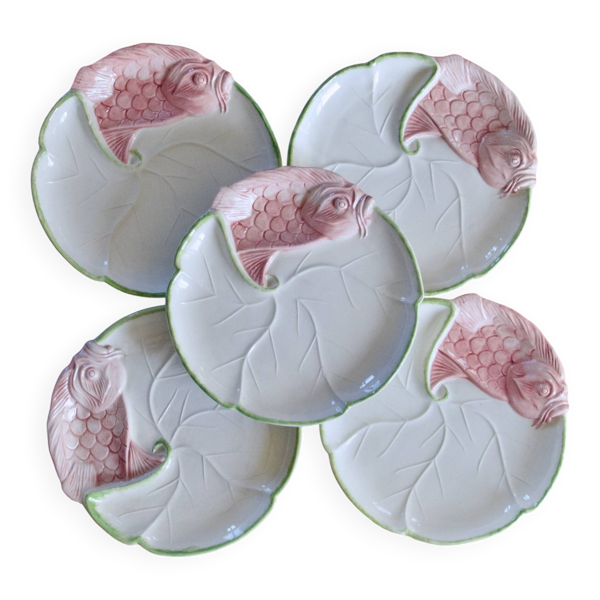 5 assiettes en majolique signées Chaumette Paris