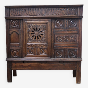 Armoire française ancienne