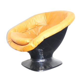 Space age lounge chair by Raphael Raffel