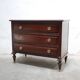 Commode ancienne en bois de style Louis XVI