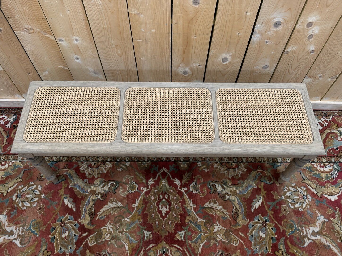 Banc d'office style Louis-Philippe en chêne massif et cannage