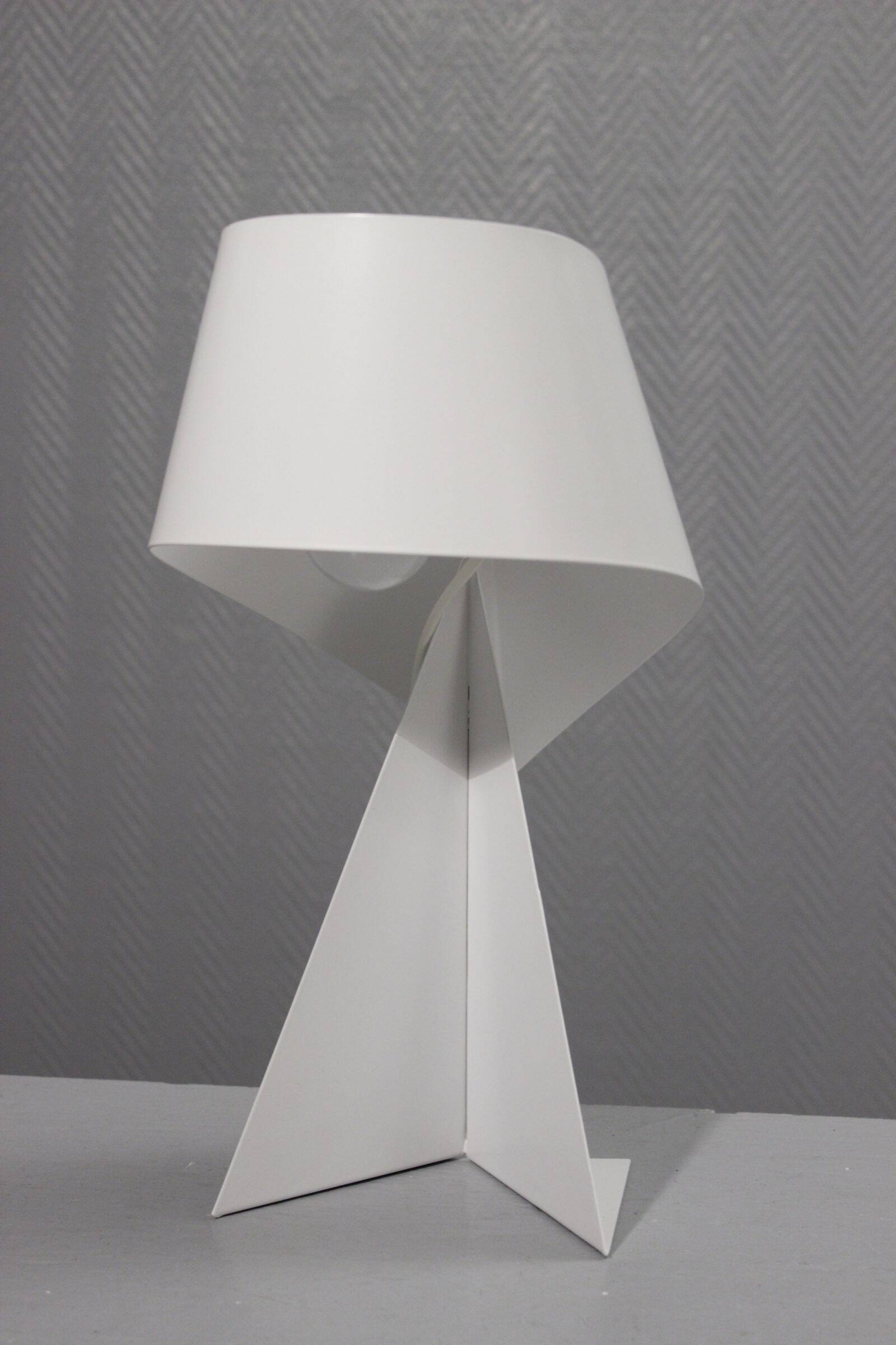 Vintage lamp "Ribbon" folded metal lacquered white design by Claire Norcross & Habi