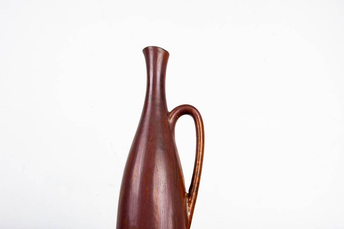 Brown glazed ceramic vase by Gunnar Nylund for Rörstrand.