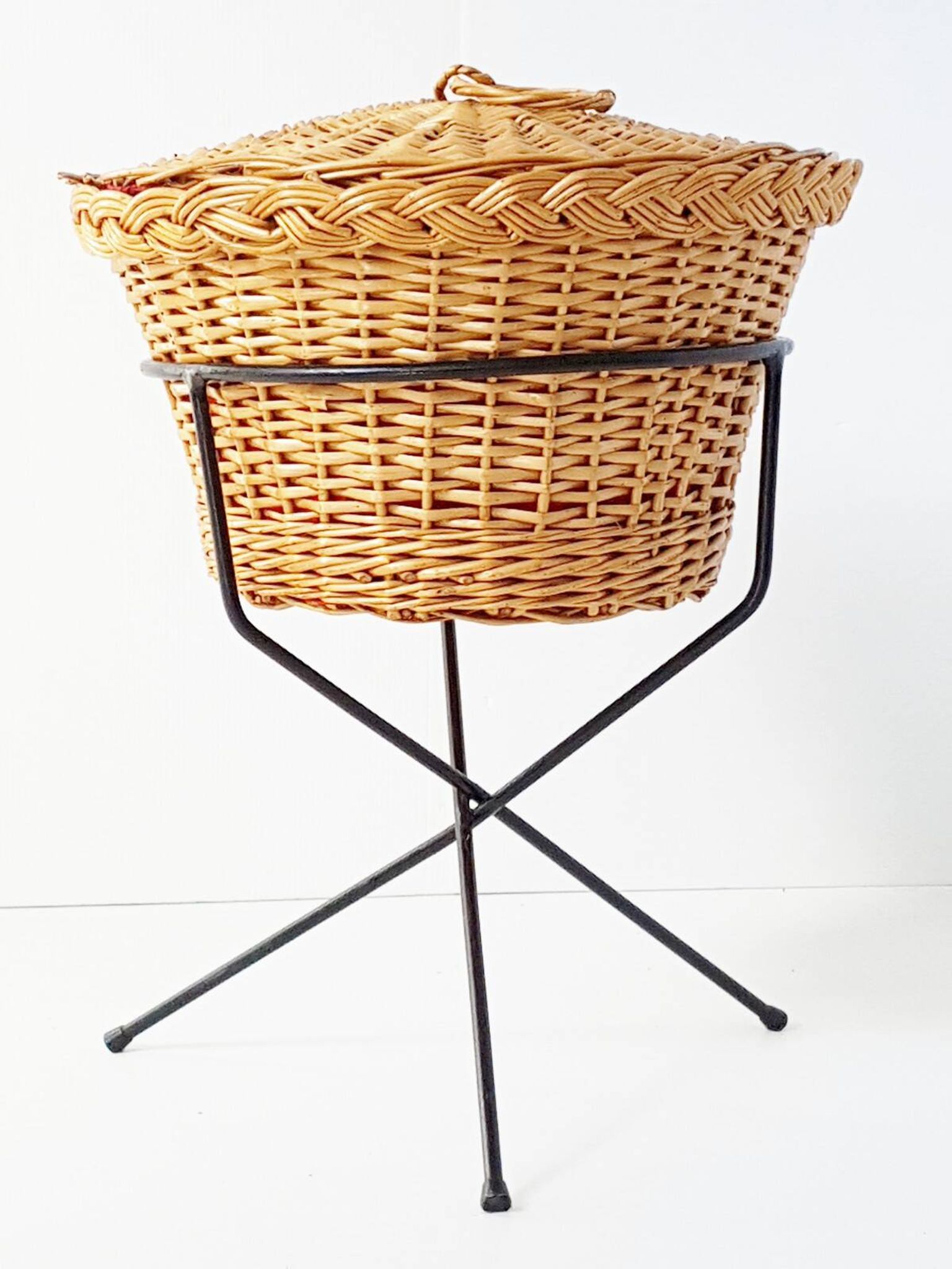 Working tripod wicker sewing box steel 1950 vintage 50s rockabilly
