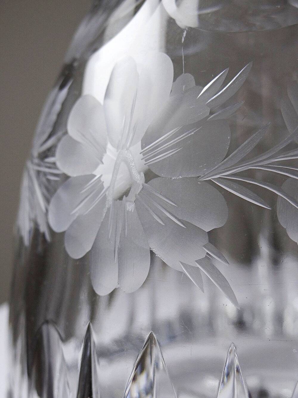 Antique cut and engraved crystal carafe with floral decoration, Bohemia, 19th-20th century.