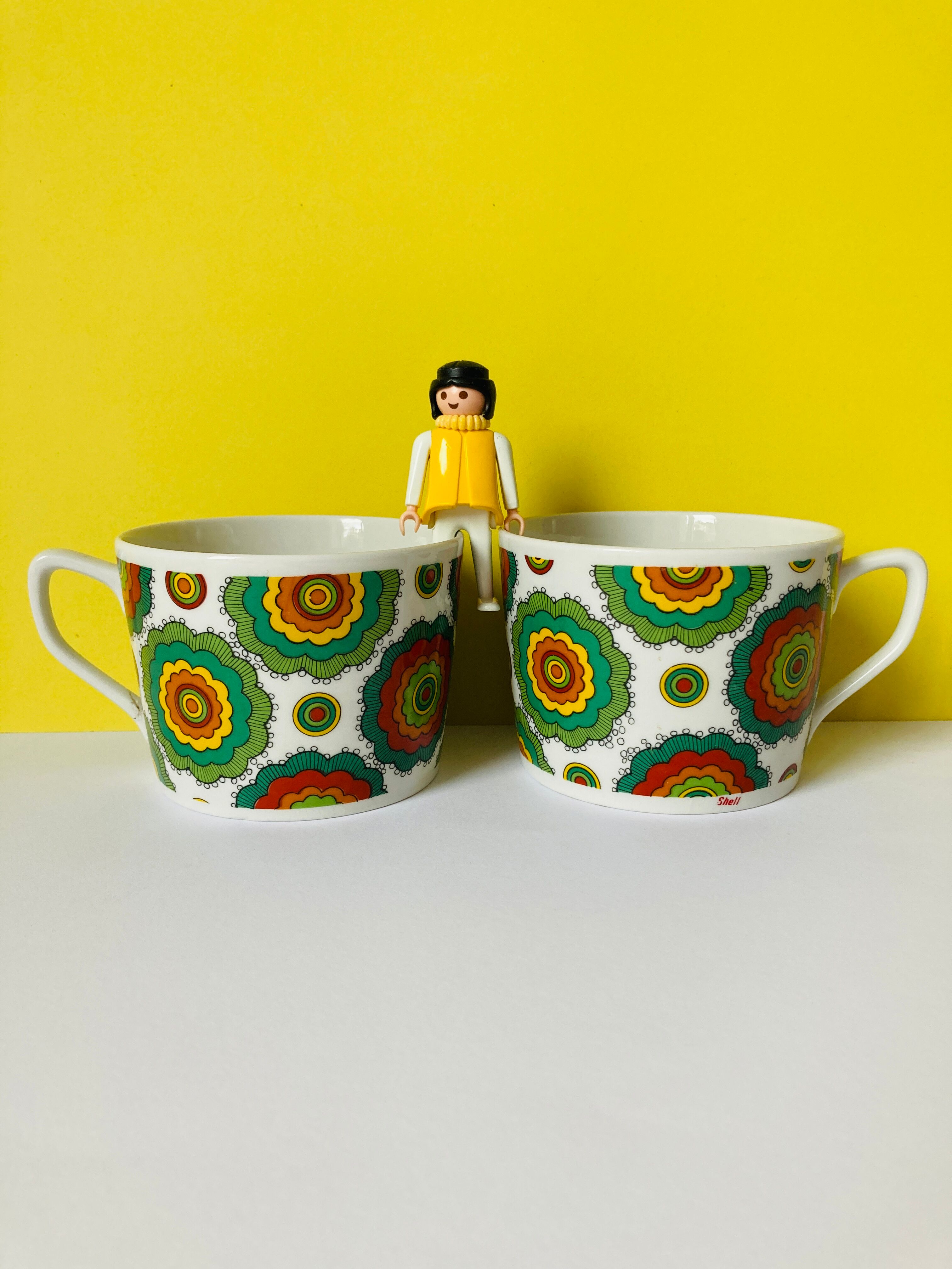 Set of 2 porcelain cups