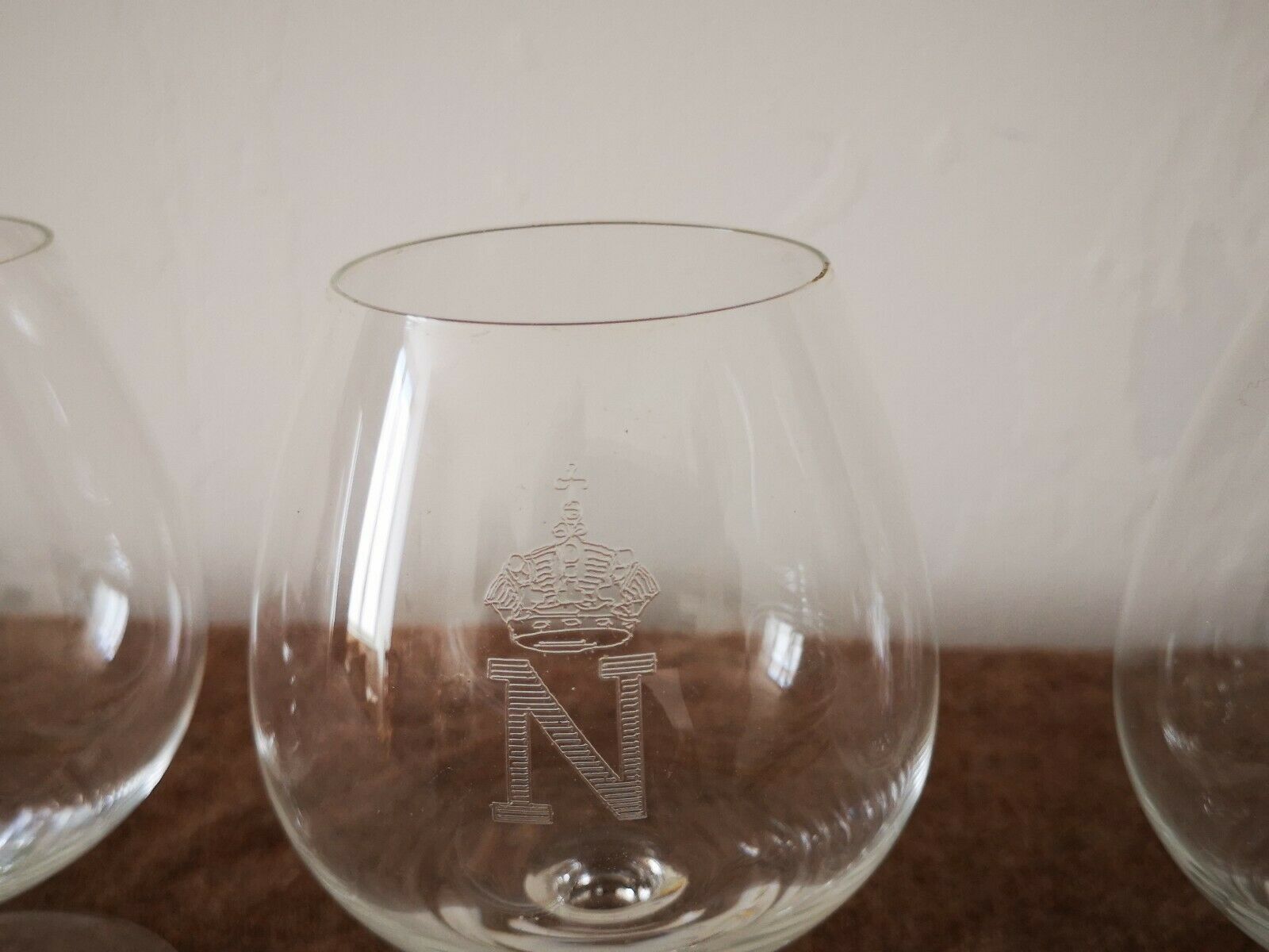 Lot of 5 balloon cognac glasses engraved with an N topped with a crown