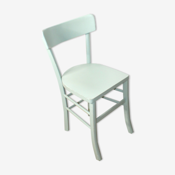 Chaise en bois couleur jade