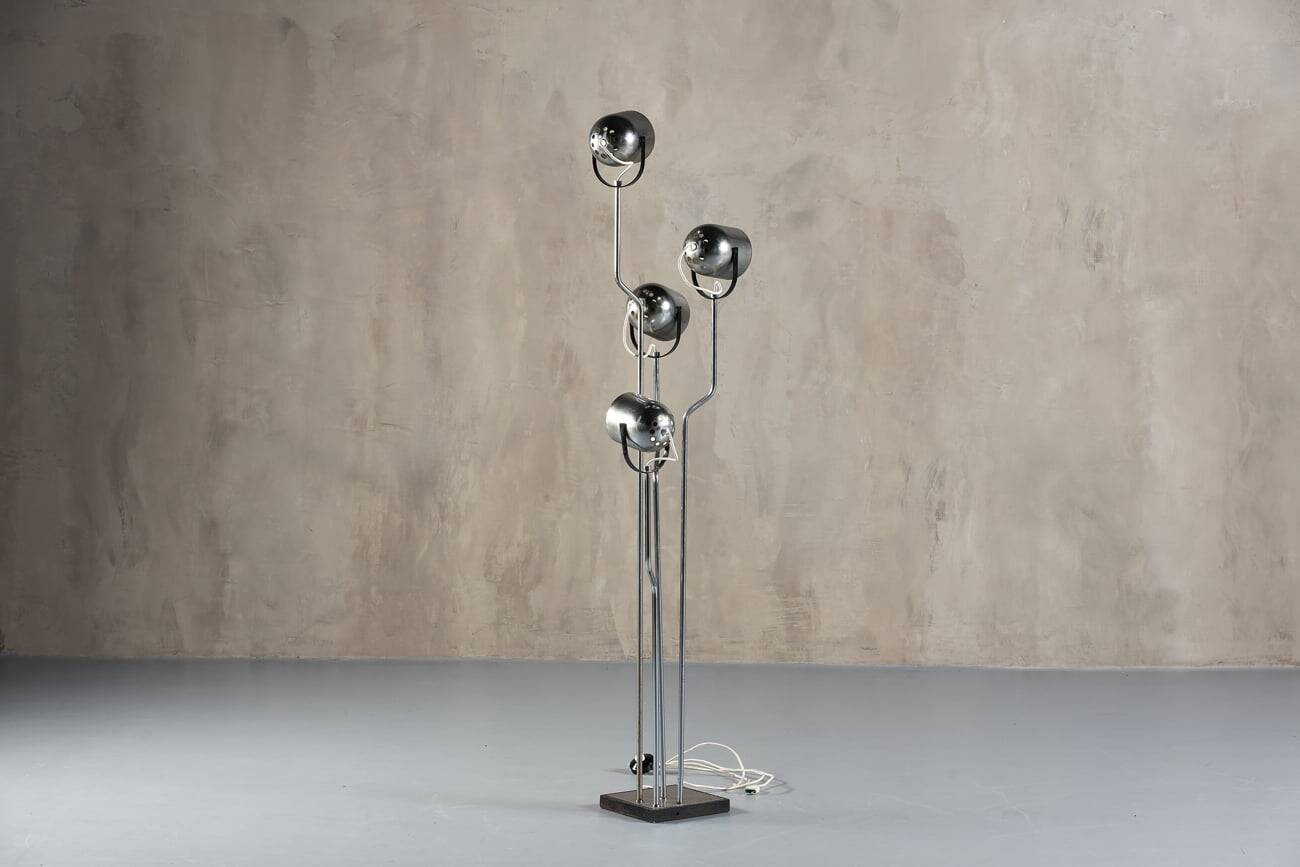 Goffredo Reggiani chrome floor lamp with four spotlights, Italy, 1970s