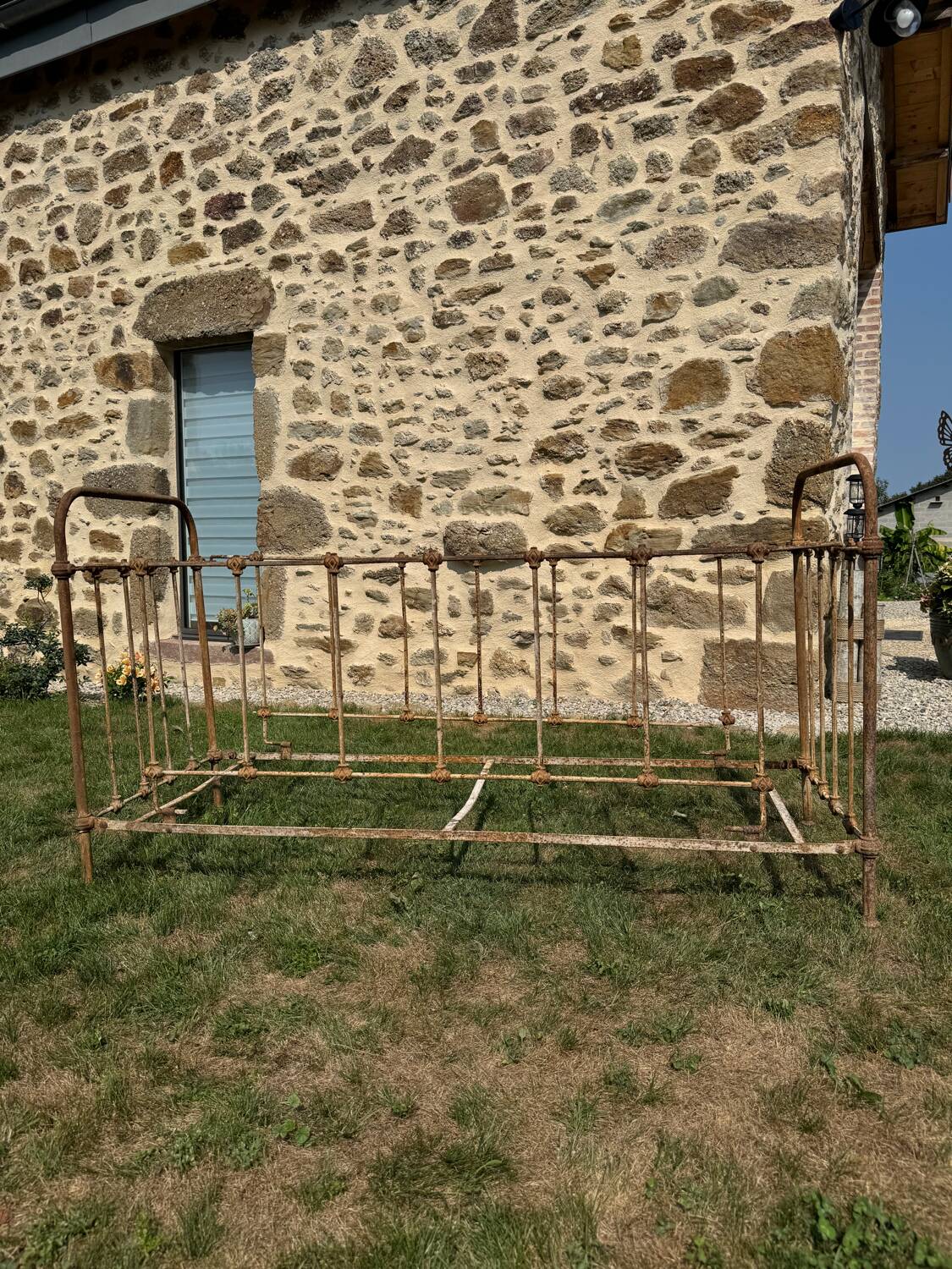 Wrought iron cage bed