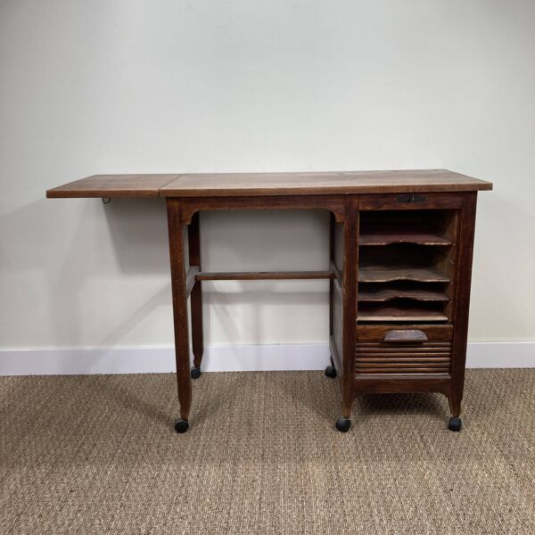 Petit bureau vintage restauré