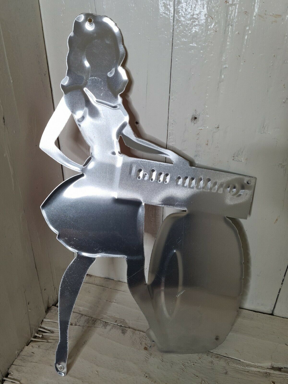 Continental advertising pin up