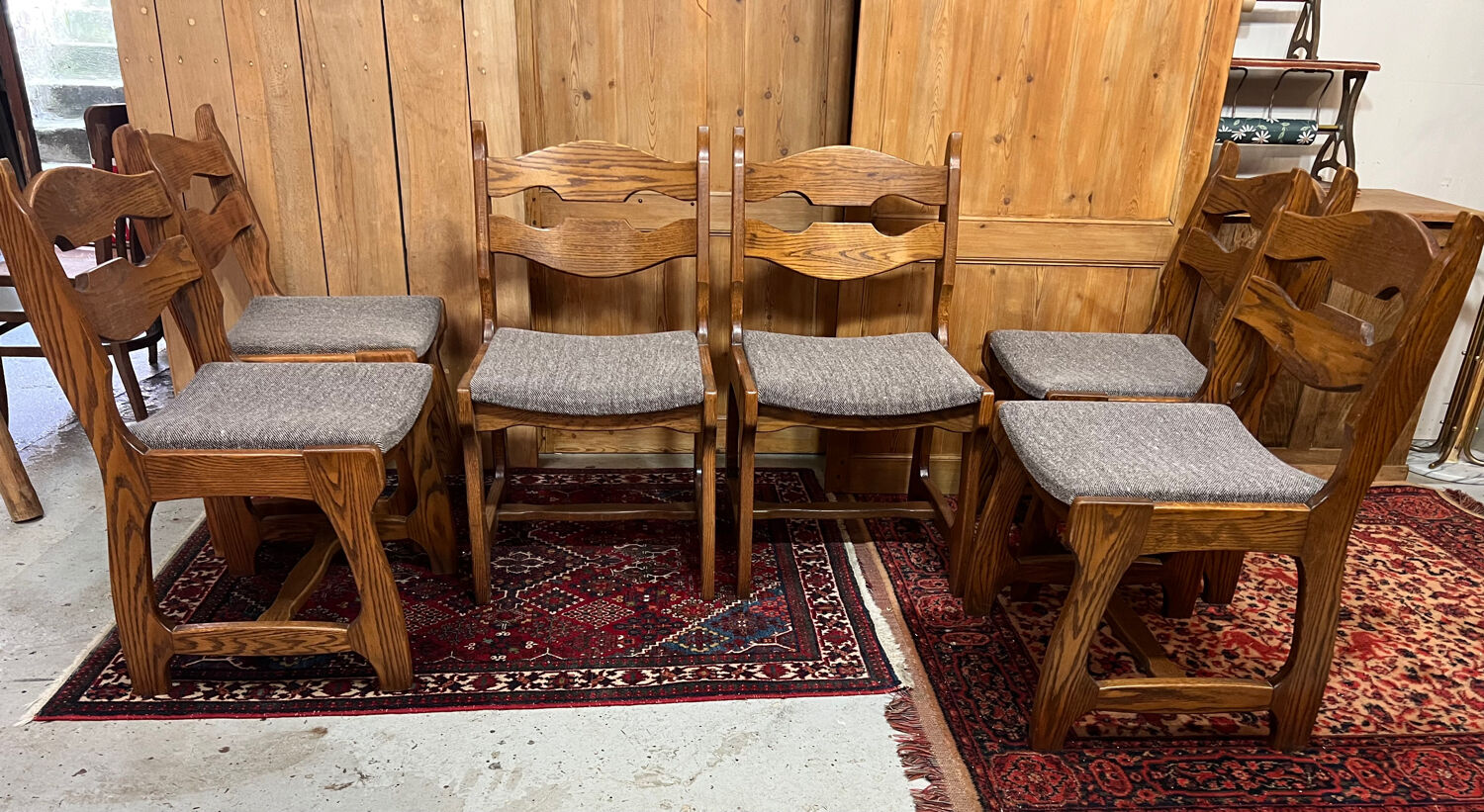 Série de 6 chaises brutalistes