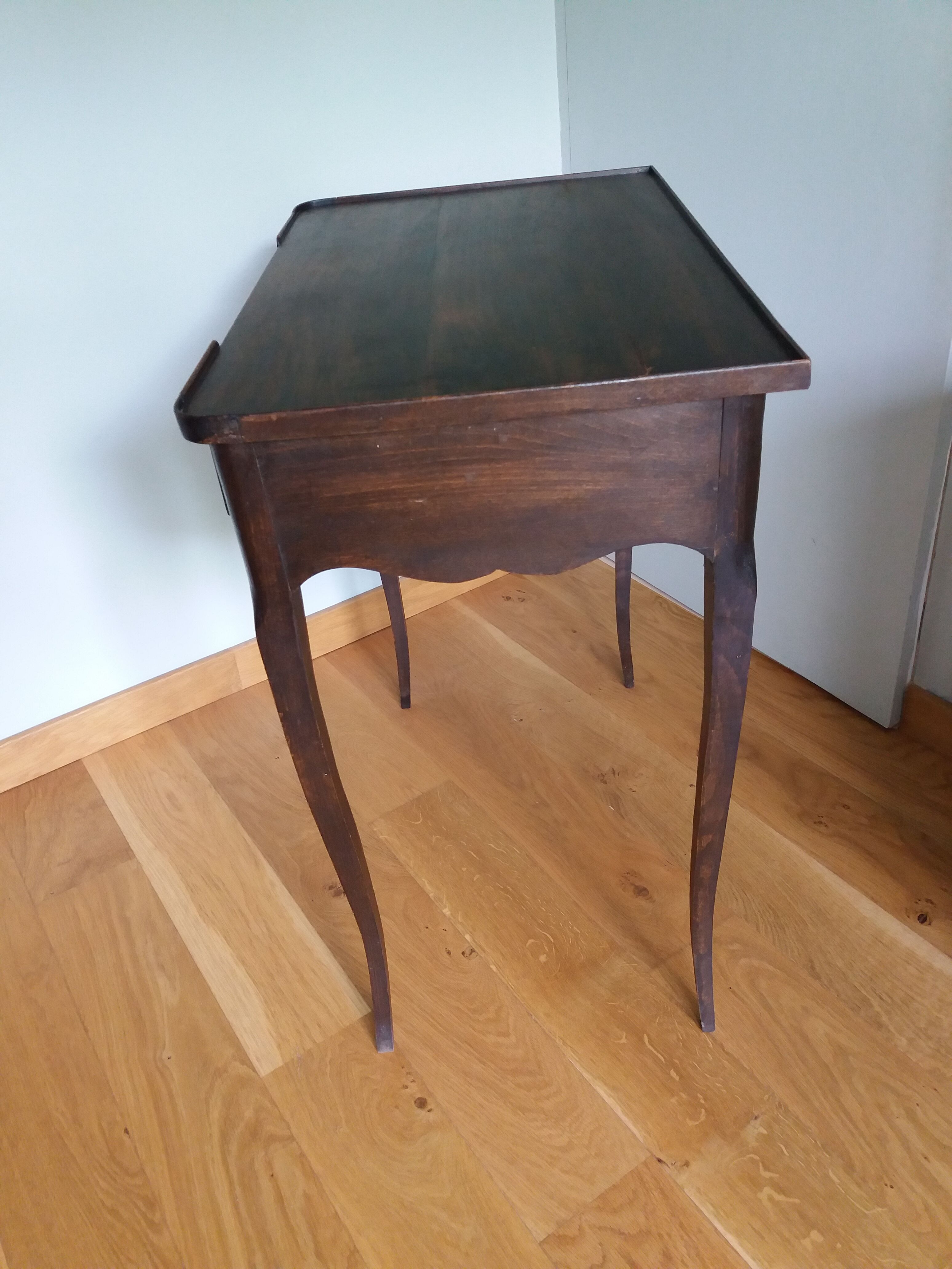 Toilet table console dressing table