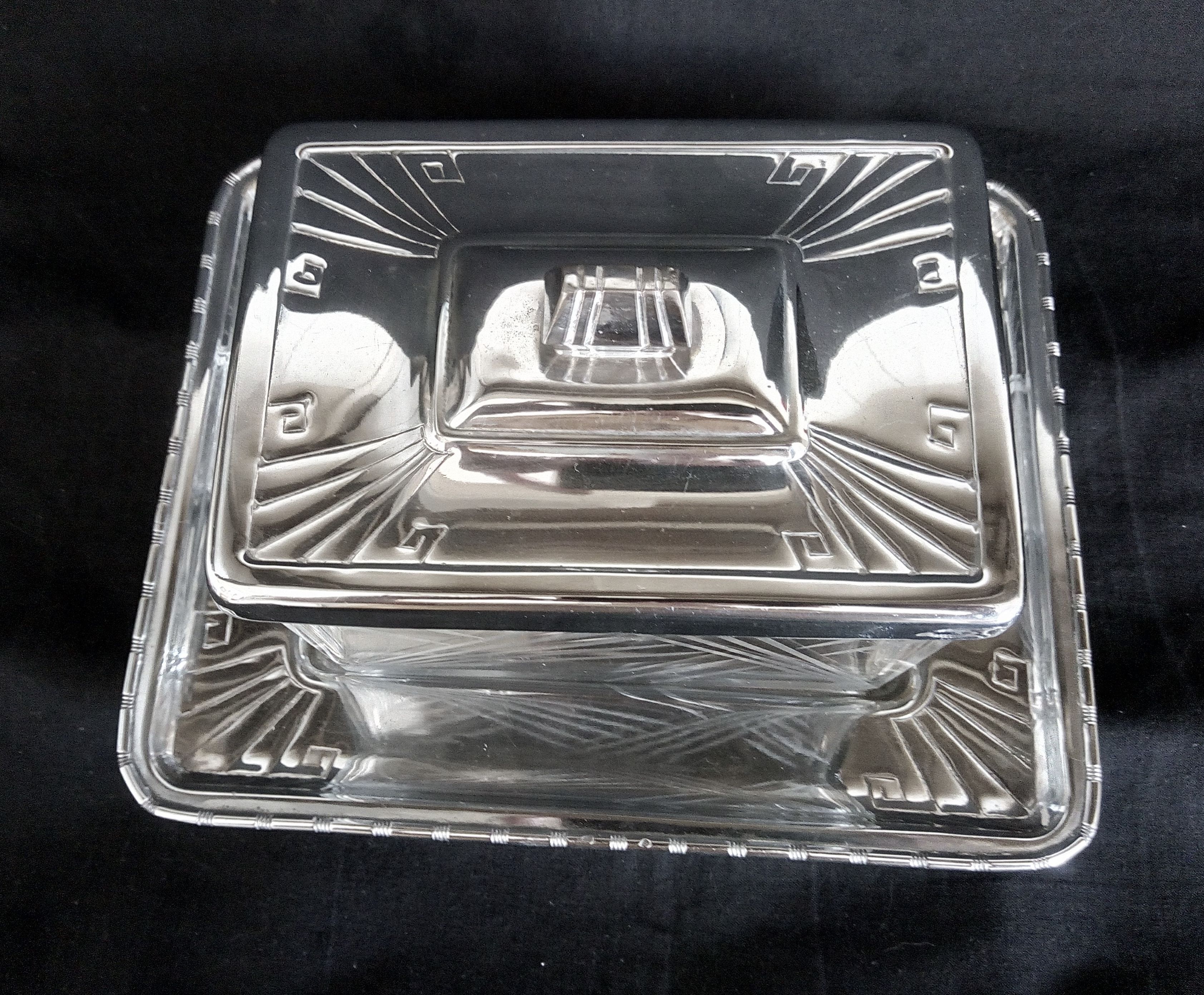 Art Deco cookie jar in chrome metal and glass