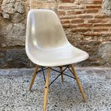 Beige chair DSW Eames