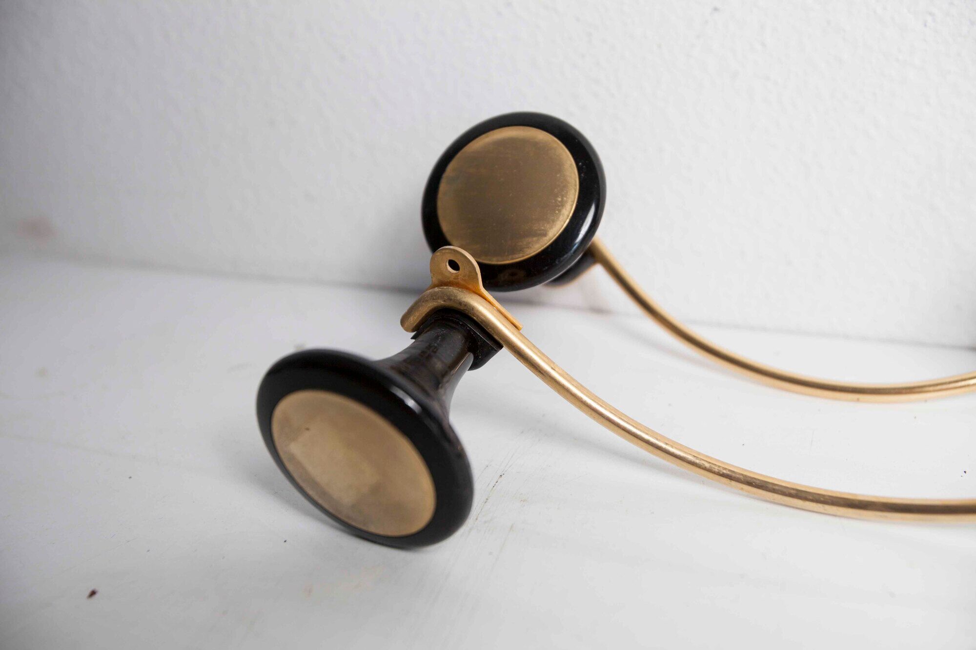 Pair of coat racks 3 hooks 1960 brass and plastic