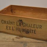 Wooden case of the Nestlé no1 brand